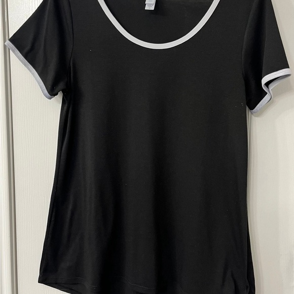 Women’s Lularoe Lot of Six Shirts Tops Size XS - Picture 6 of 7